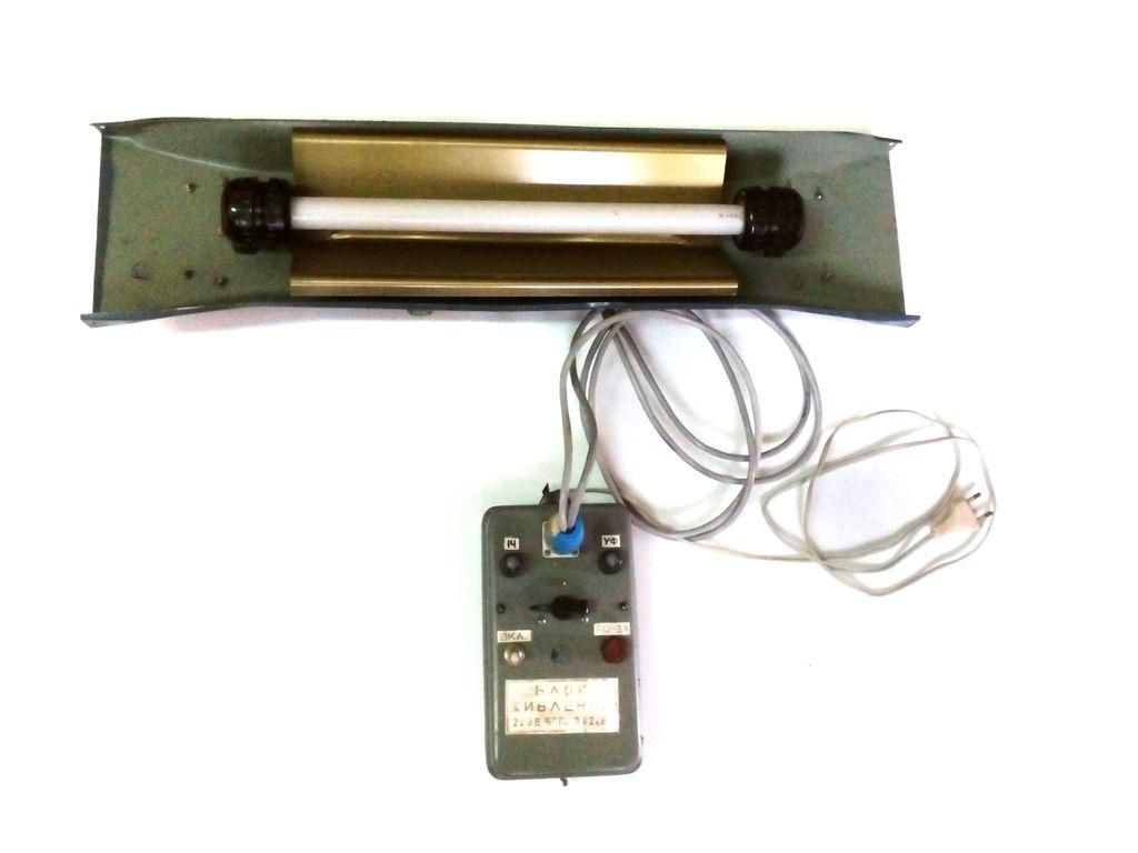 Пульт управління для ультрафіолетового опромінювача і спареного випромінювача 6352 фото